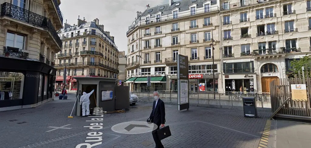 Location Commerce 120 m² - Photo 1