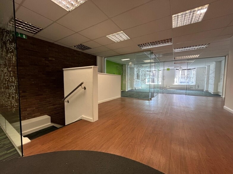 36-38 High St, Ashford to rent - Building Photo - Image 1 of 7