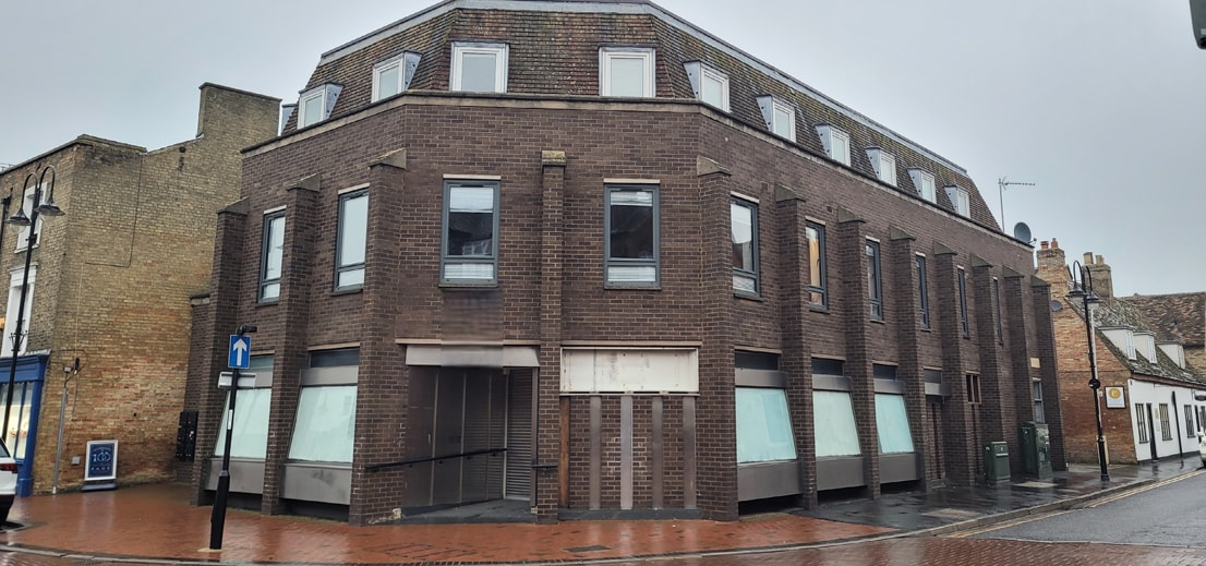 52-54 Market St, Ely to rent Building Photo- Image 1 of 1