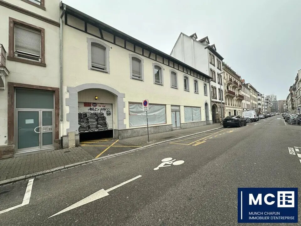Location Bureaux 240 m² - Photo 1