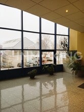 Retail in Collado Villalba, Madrid to rent Interior Photo- Image 2 of 16