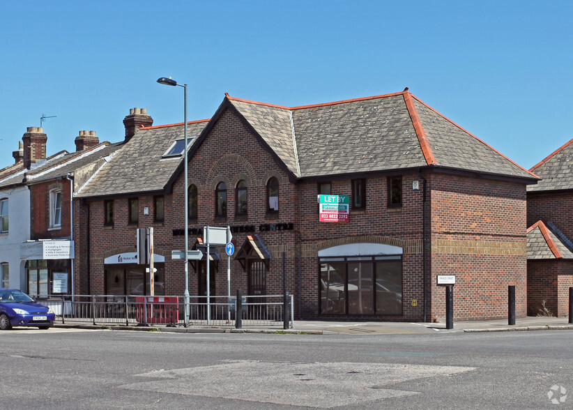 Princes St, Southampton for sale - Primary Photo - Image 1 of 10