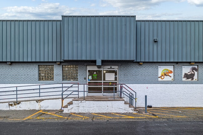 More details for 240 State Rt 17 S, Lodi, NJ - Industrial for Sale
