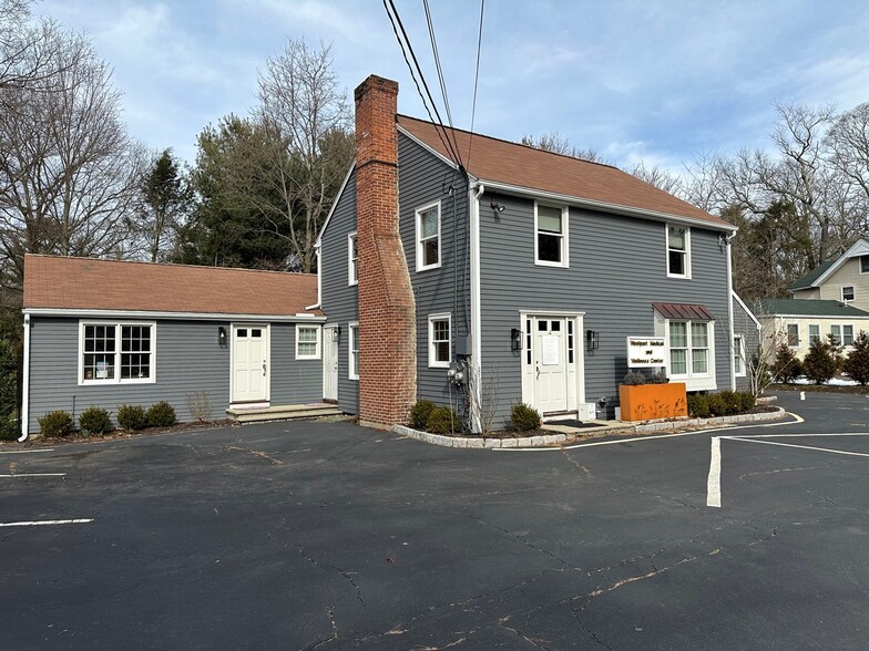 4 Whitney Street Ext, Westport, CT for sale - Building Photo - Image 1 of 1