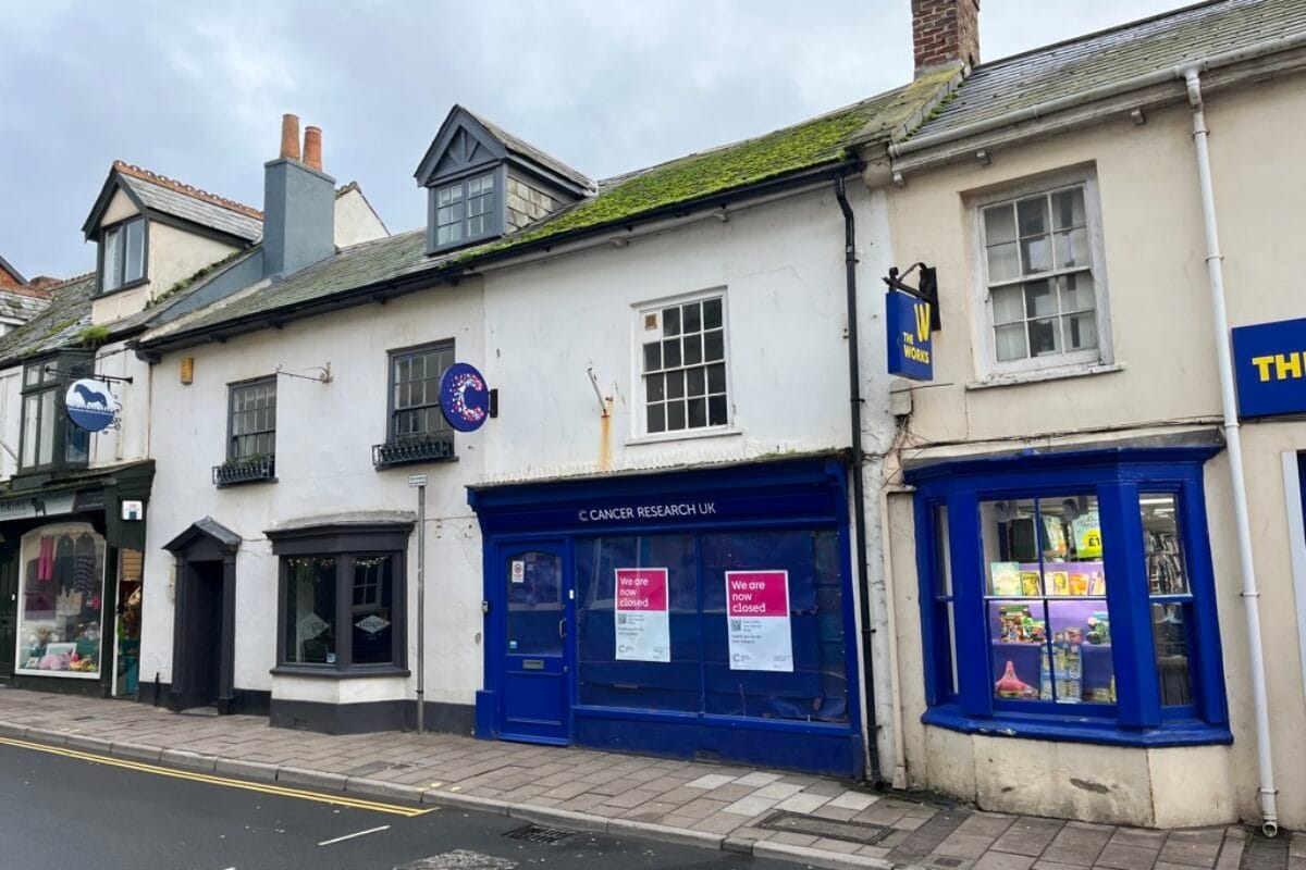 19 Fore St, Sidmouth to rent Primary Photo- Image 1 of 5