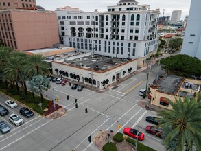 280-284 Alhambra Cir, Coral Gables, FL for rent Building Photo- Image 1 of 4