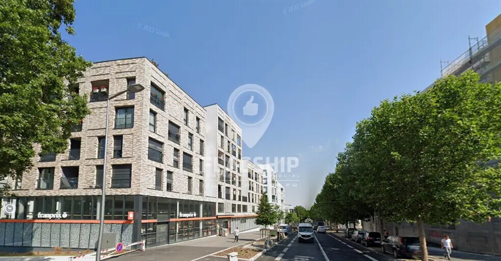 Retail in Bondy for sale - Building Photo - Image 1 of 5