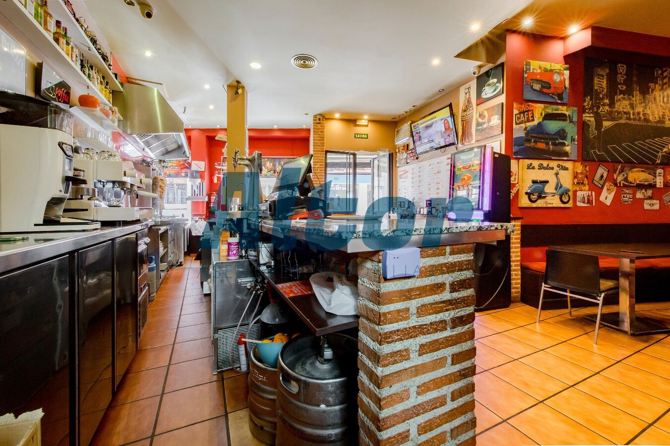Fuenlabrada, MAD 28944 -  -  - Interior Photo - Image 2 of 10