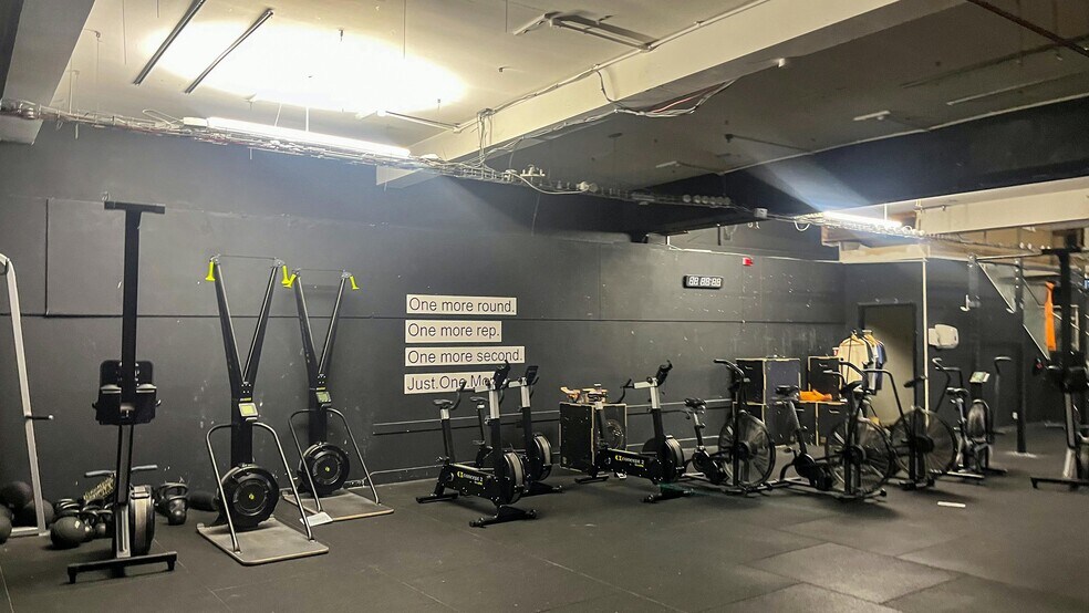 52 Castle St, Hinckley for sale - Building Photo - Image 2 of 11