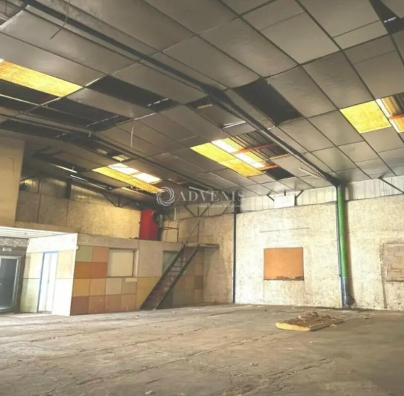 Light Industrial in Saint-Jean-de-Védas to rent Interior Photo- Image 1 of 5