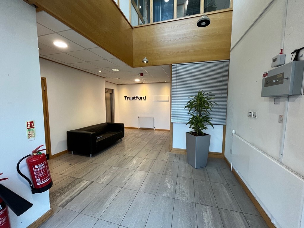 2 Charter Ct, Colchester to rent Interior Photo- Image 1 of 6