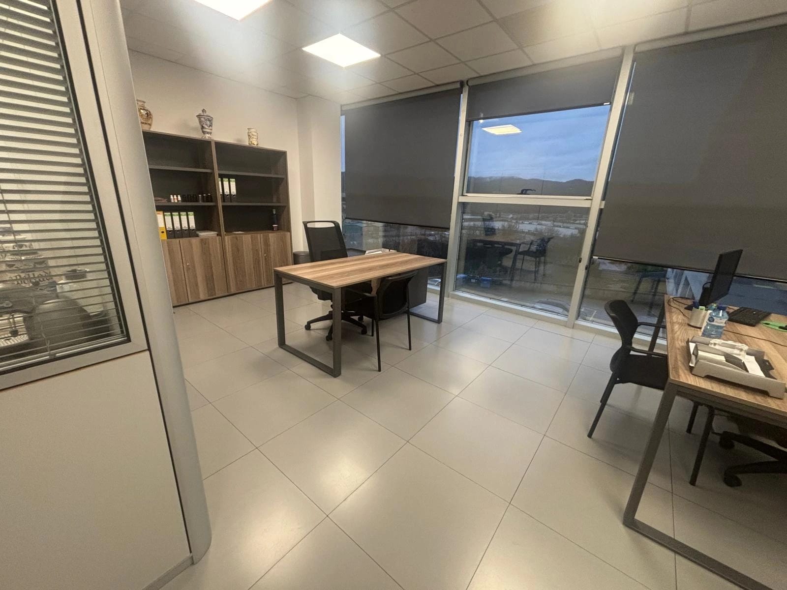 Office in Sant Cugat del Vallès, Barcelona for sale Primary Photo- Image 1 of 3