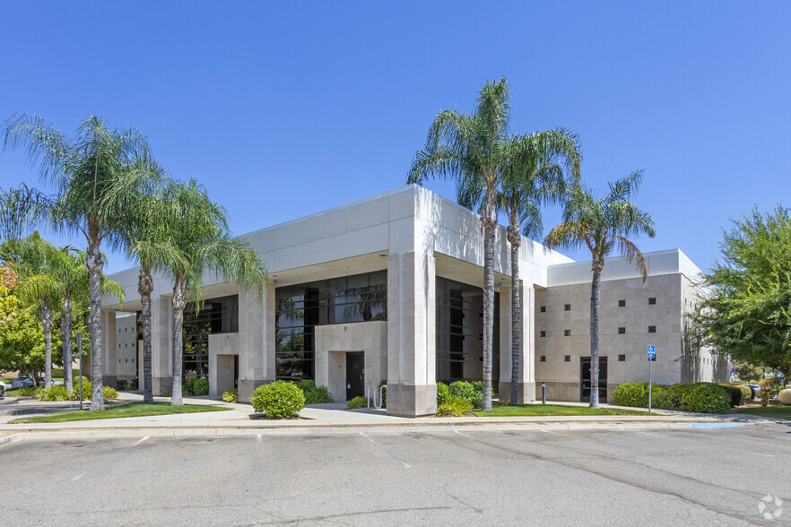 7215 N Fresno St, Fresno, CA for sale - Building Photo - Image 1 of 1