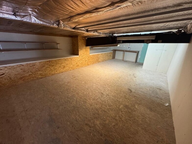 Industrial in Aubagne to rent - Interior Photo - Image 3 of 5
