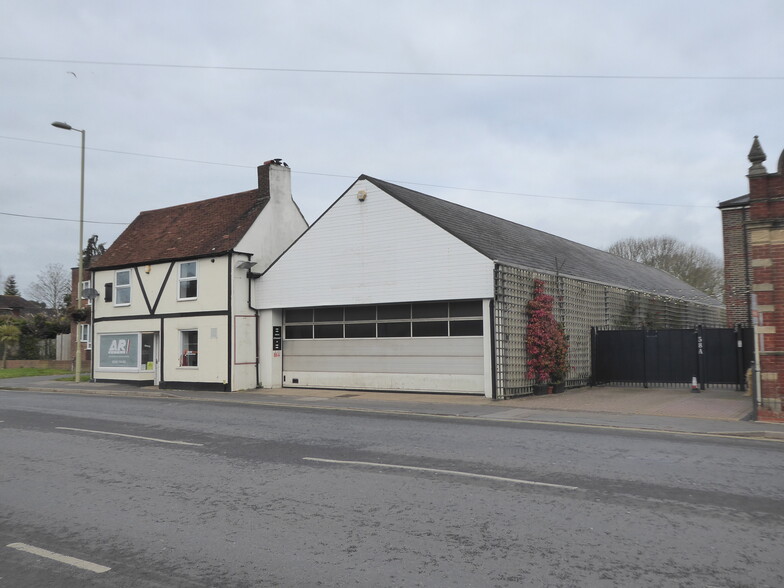 60-62 Bedhampton Rd, Havant for rent - Building Photo - Image 1 of 14