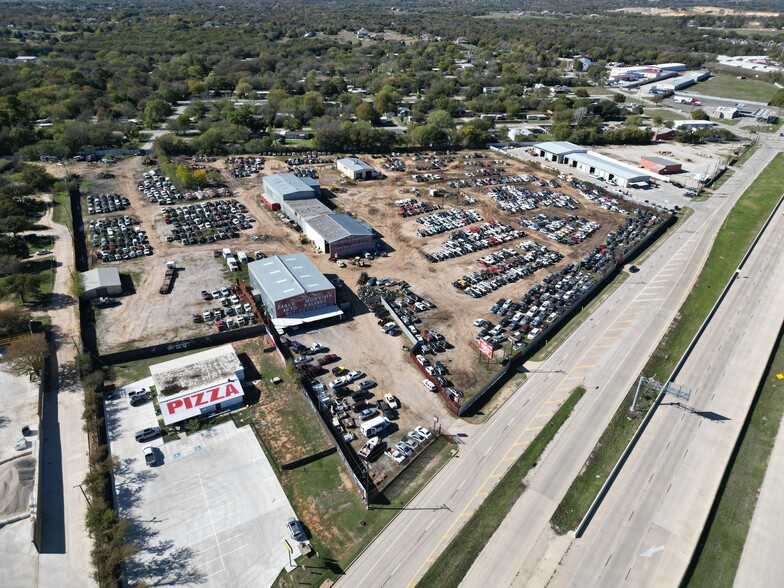 9901 Jacksboro Hwy, Fort Worth, TX for sale - Primary Photo - Image 1 of 4