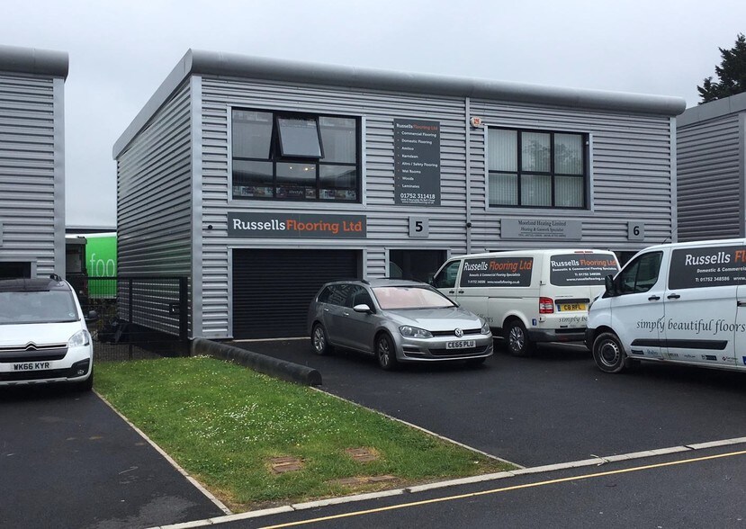 8 Bell Clos, Plymouth, PL7 4FE UK