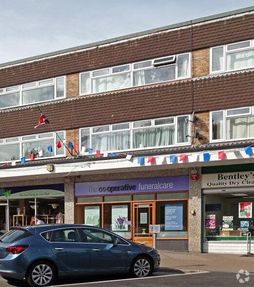 21-22 Park Para, Hazlemere for sale - Primary Photo - Image 1 of 1