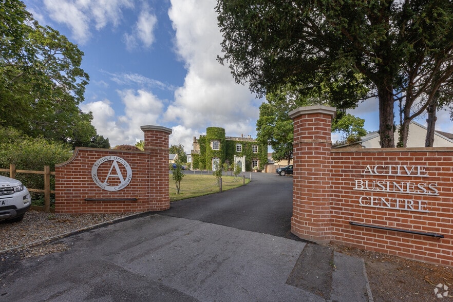 33 St. Andrews St S, Bury St Edmunds to rent - Building Photo - Image 2 of 2