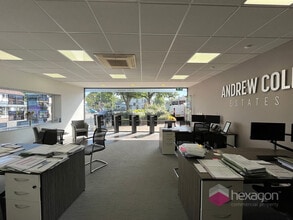 1-12 Townsend Pl, Kingswinford to rent Interior Photo- Image 1 of 3