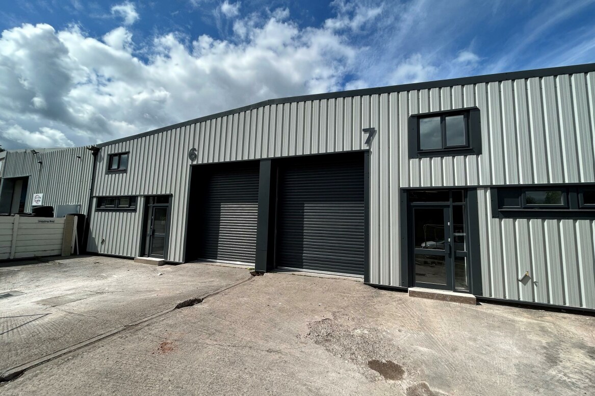 6-7 Brook St, Redditch for sale Primary Photo- Image 1 of 1