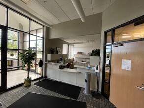 4800 Concentric Blvd, Saginaw, MI for rent Lobby- Image 1 of 37