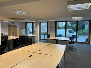 La Grande Rue Street, Guernsey to rent Interior Photo- Image 2 of 2