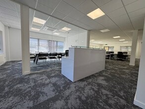 64-66 Macrae Rd, Bristol to rent Interior Photo- Image 2 of 10