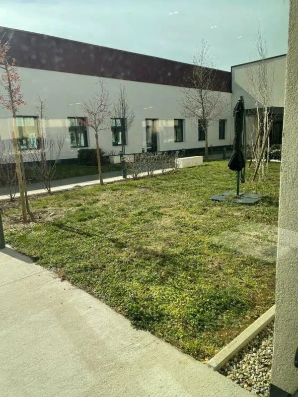 Light Industrial in Vénissieux to rent Building Photo- Image 1 of 21