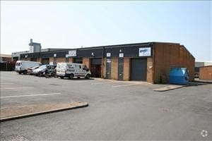 Hammond Clos, Nuneaton to rent - Primary Photo - Image 1 of 3