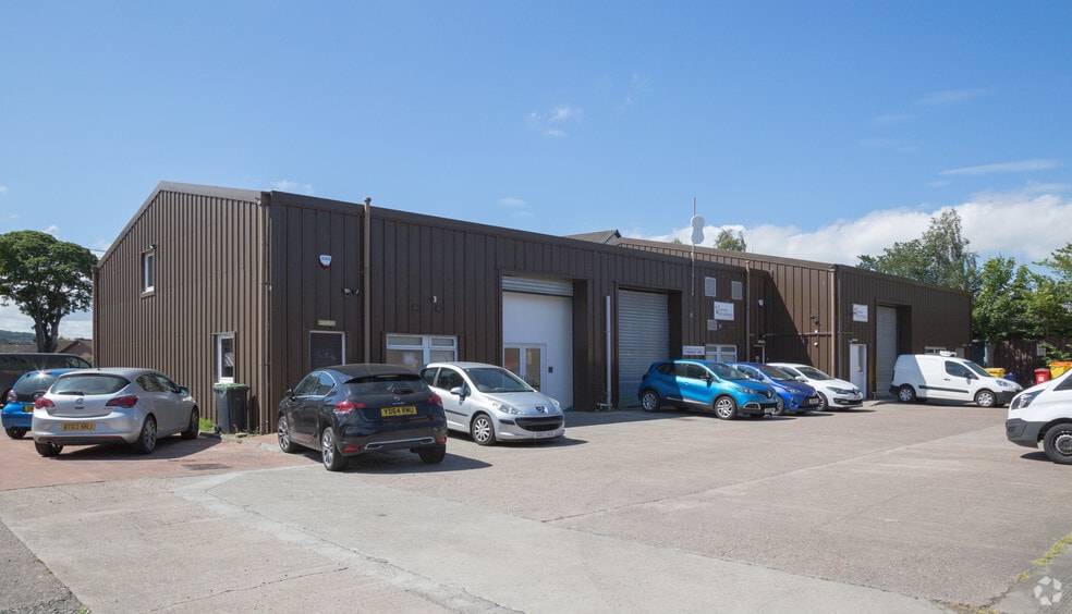 Mill Rd, Linlithgow to rent - Building Photo - Image 2 of 6