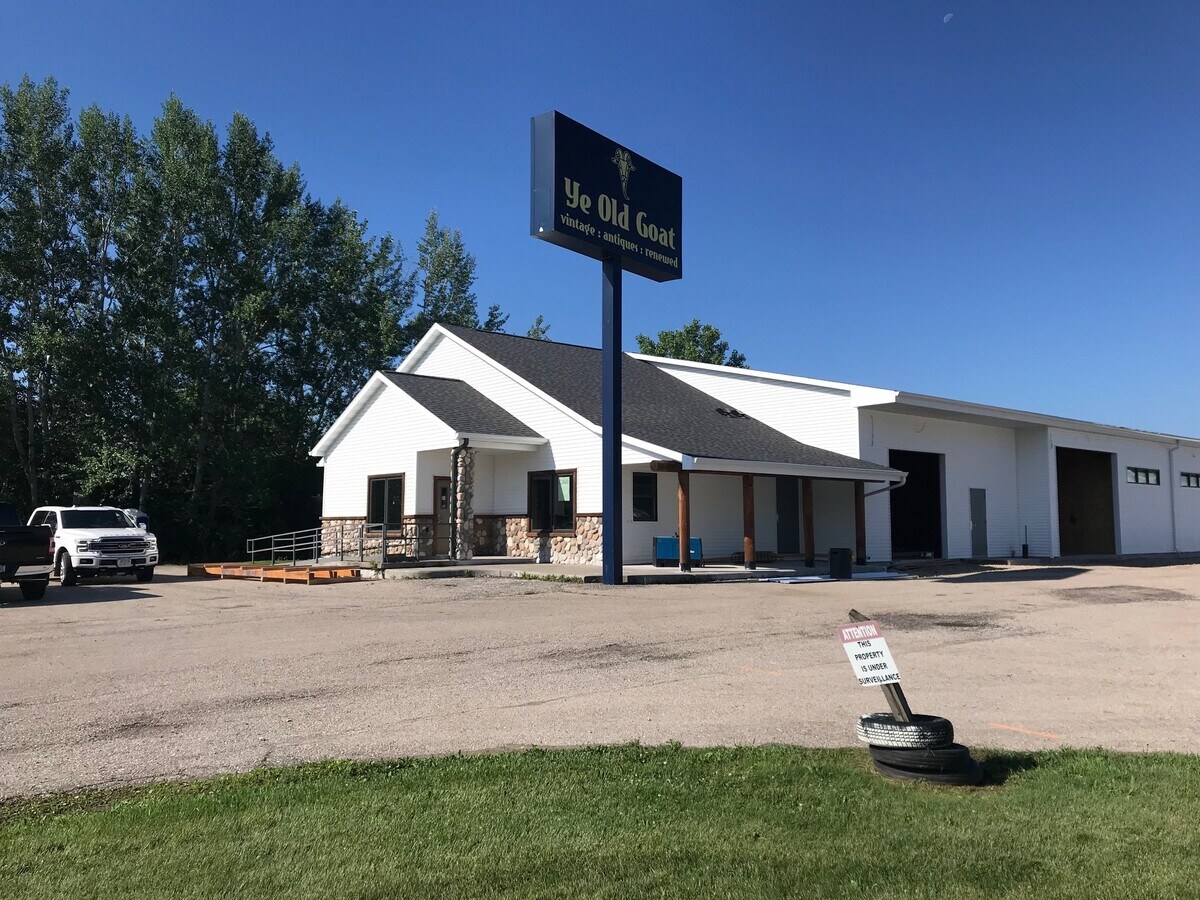 2755 Algoma Blvd, Oshkosh 54901 UK