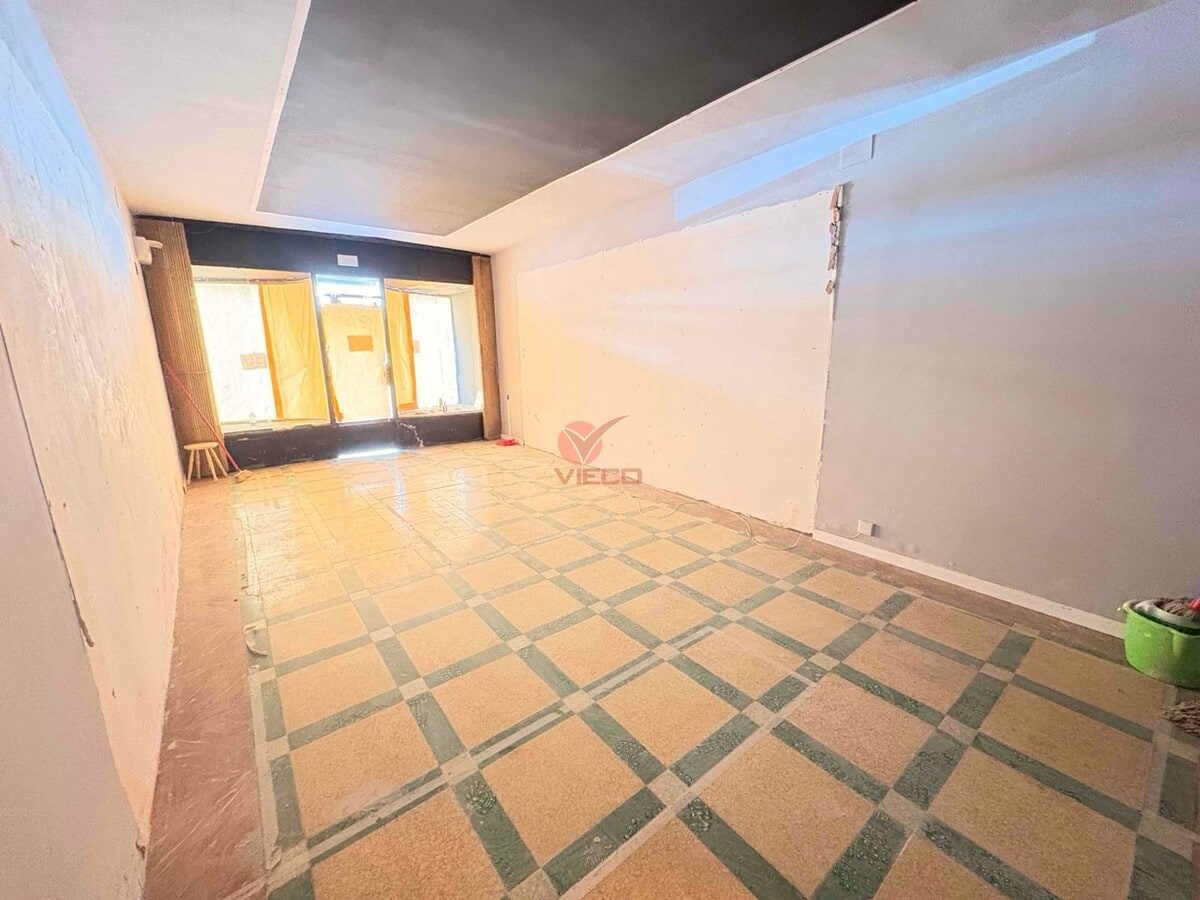 Cuenca, CUE 16001 - Unit Pl:00 Pt:01 -  - Interior Photo - Image 1 of 9