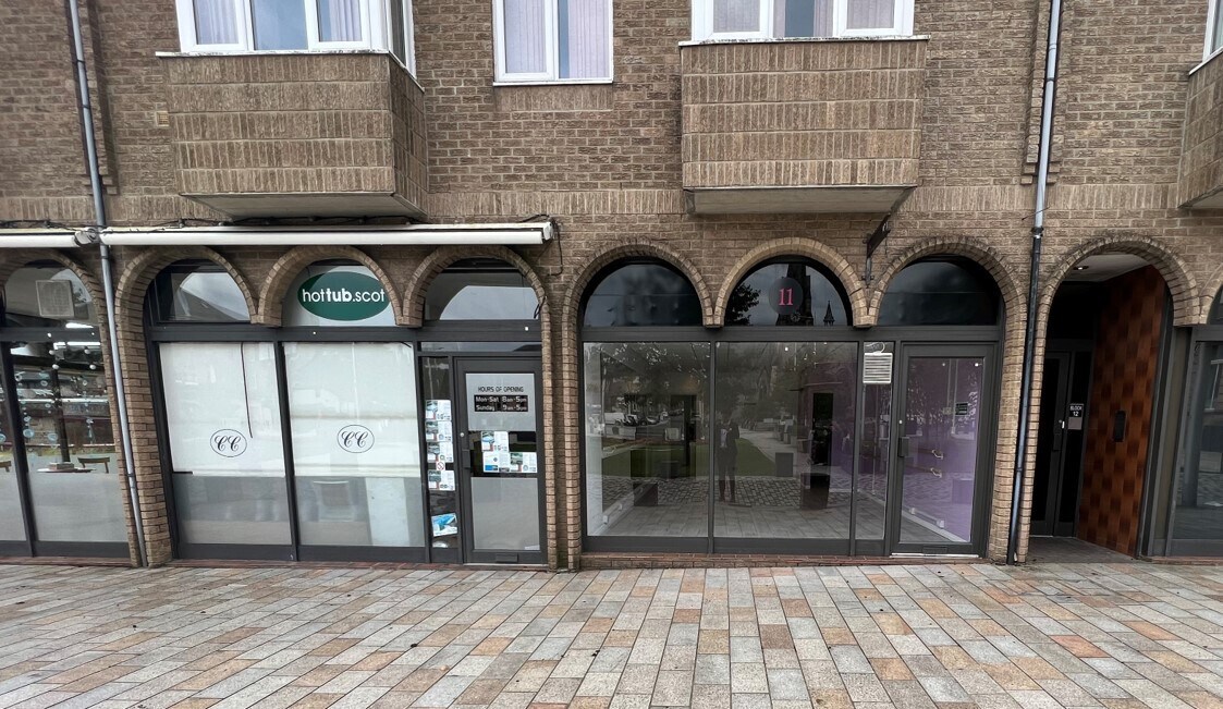 11 Colquhoun Sq, Helensburgh for sale Primary Photo- Image 1 of 1