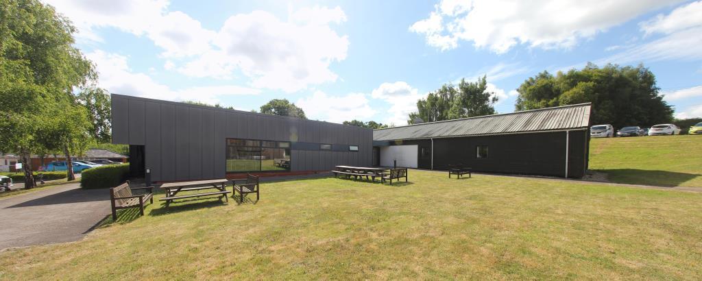 Ringwood Rd, Southampton to rent Building Photo- Image 1 of 6