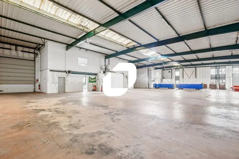 Office in Villepinte to rent Interior Photo- Image 1 of 19
