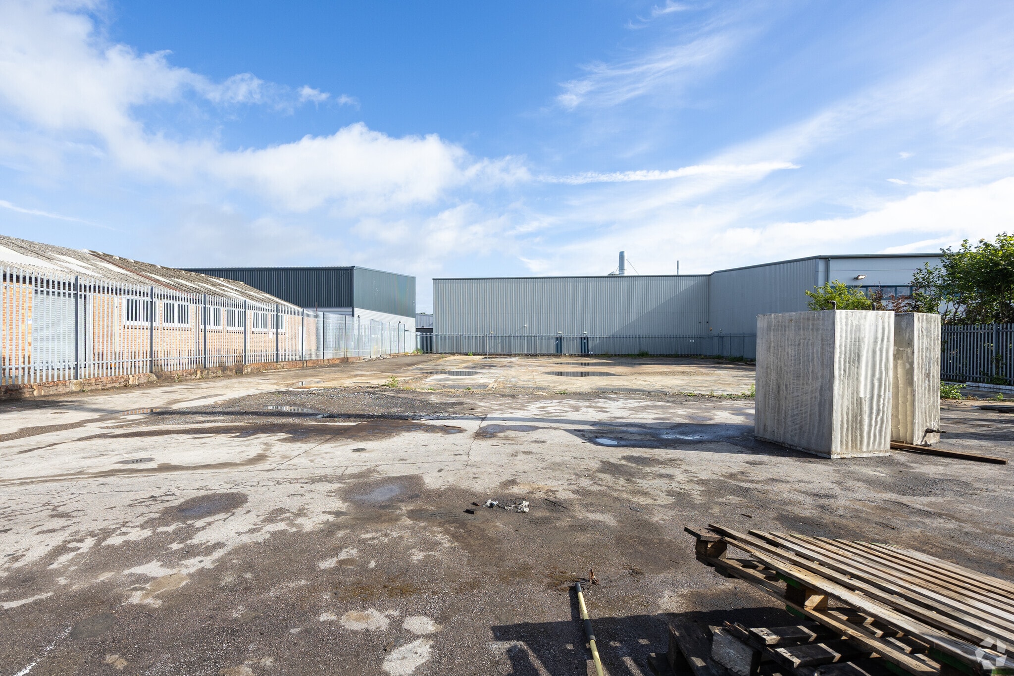 62 Holmethorpe Av, Redhill to rent Other- Image 1 of 7