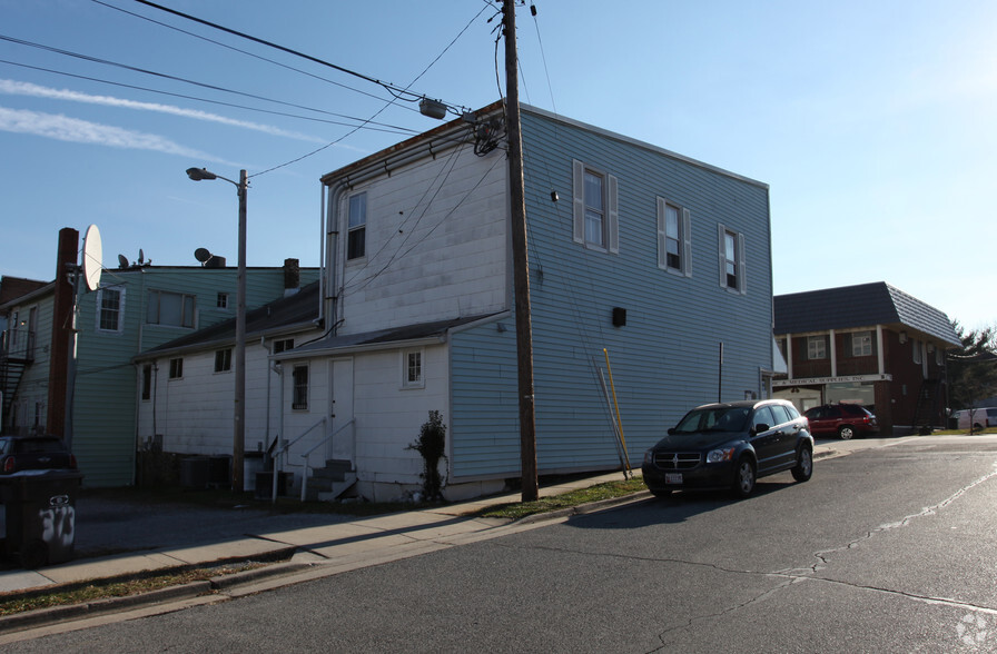 373-377 Main St, Laurel, MD for rent - Building Photo - Image 1 of 4