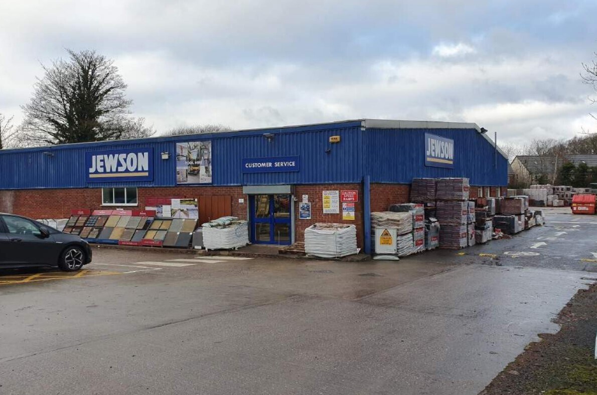 76 Clive Rd, Redditch for sale Primary Photo- Image 1 of 1