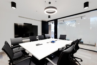 60-68 Wimbledon Hill Rd, London to rent Interior Photo- Image 2 of 7