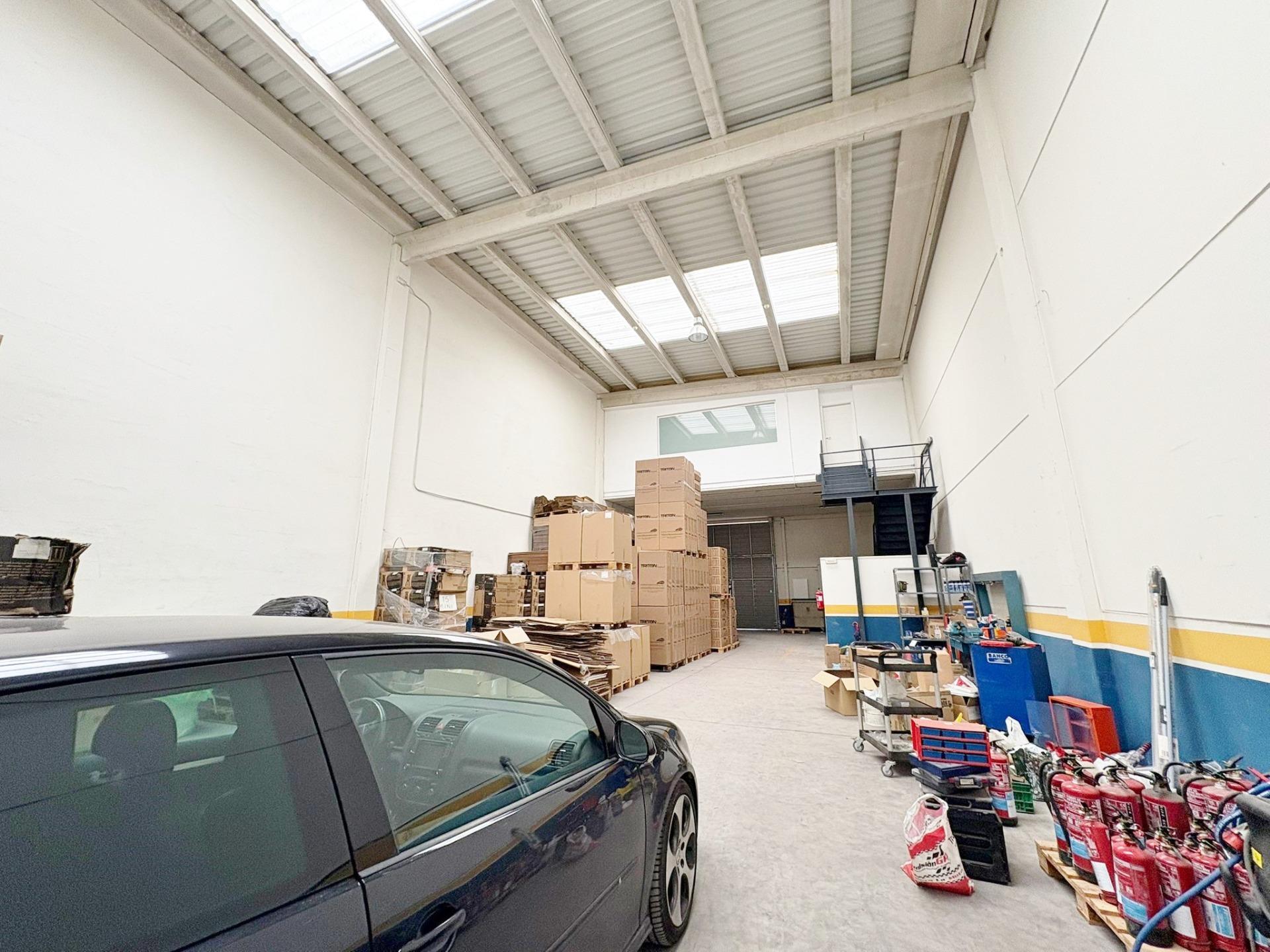 Industrial in Leganés, Madrid to rent Floor Plan- Image 1 of 3