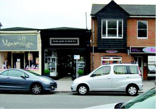 52 The Broadway, Leigh On Sea for sale - Primary Photo - Image 1 of 1