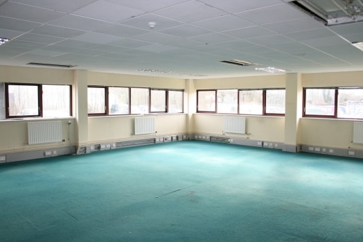 Combe Ln, Wormley to rent - Other - Image 2 of 5