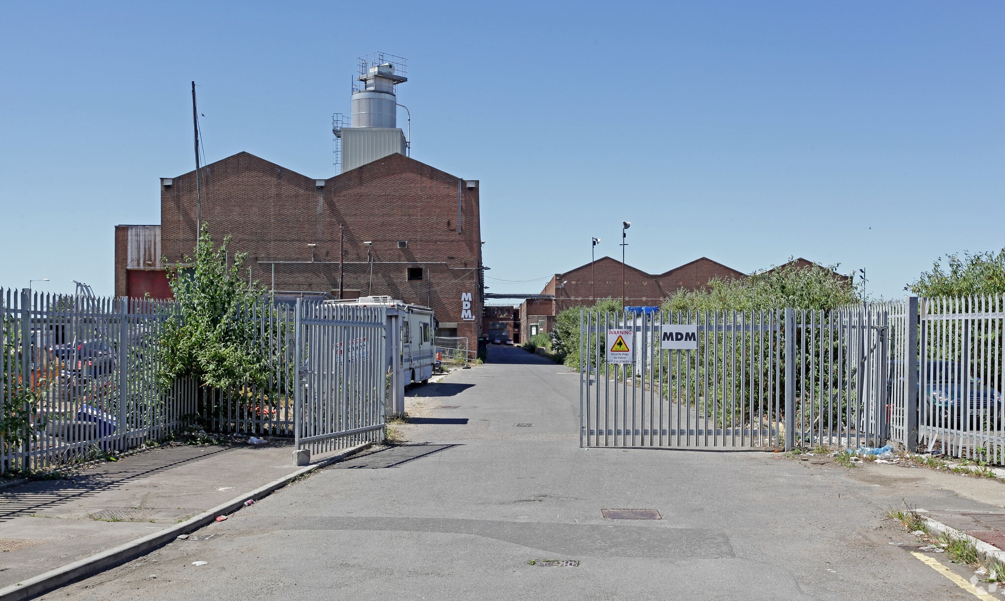Morden Wharf Rd, London for sale Primary Photo- Image 1 of 1