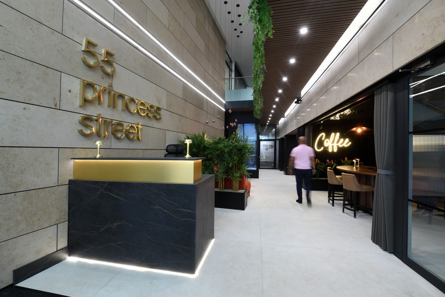 55 Princess St, Manchester to rent - Lobby - Image 2 of 10