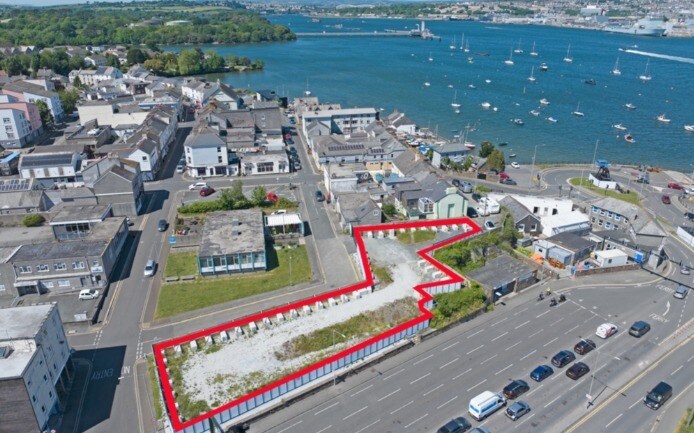 4 Ferry St, Torpoint for sale Primary Photo- Image 1 of 4
