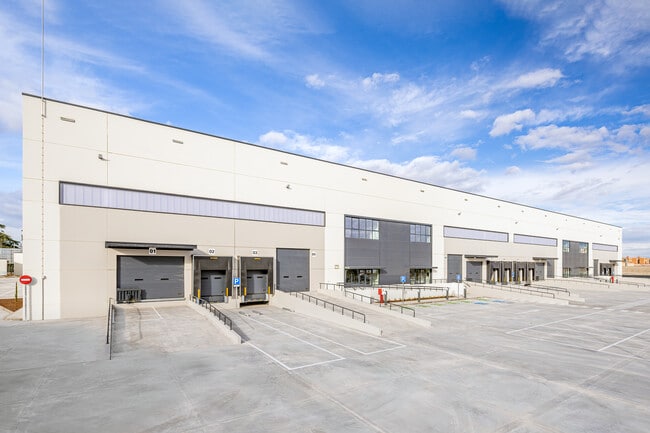 More details for Calle San Norberto, 26, Madrid - Industrial to Rent