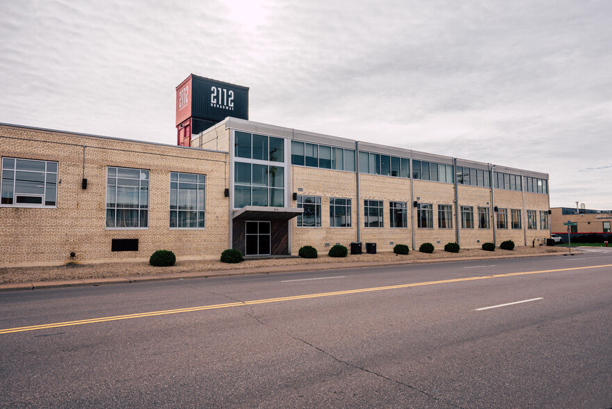 2112 Broadway St NE, Minneapolis, MN for rent - Building Photo - Image 1 of 8