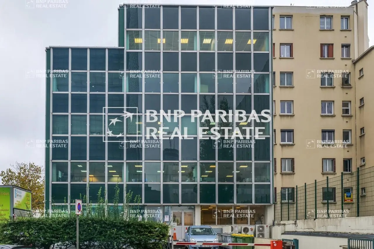 Office in Bagnolet to rent Building Photo- Image 1 of 11