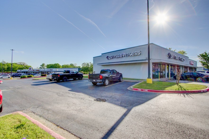 1609 Albert Pike Rd, Hot Springs 71913 Hot Springs Plaza Walmart Shadow Center UK